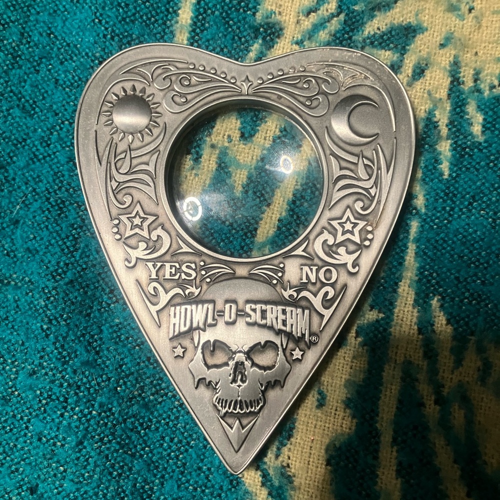 Howl O Scream Ouija Board Magnifying Decor (Limited of 500) Rare NEW